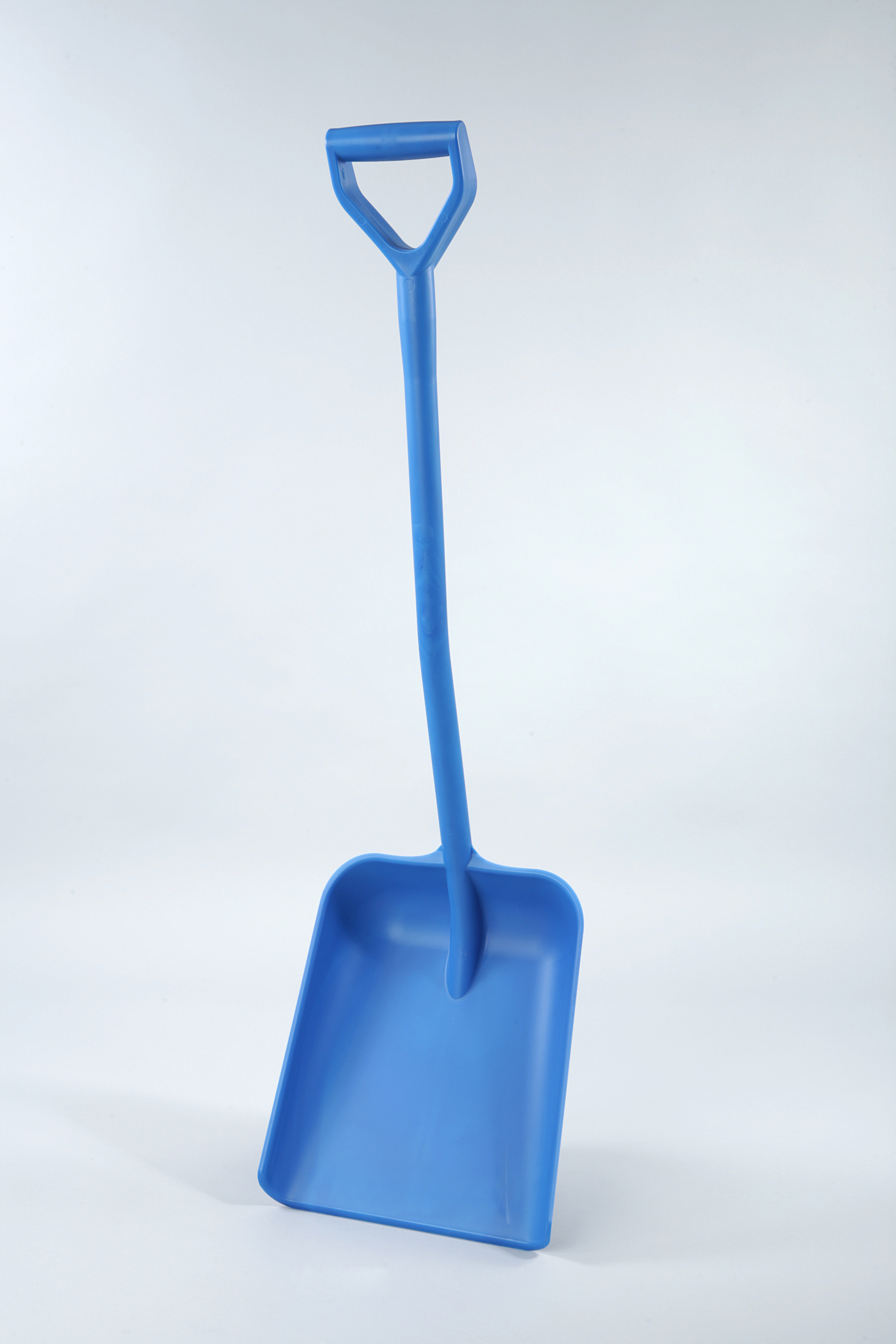 Egytestű ergonomikus lapát rövid nyéllel 330x380x1120mm 